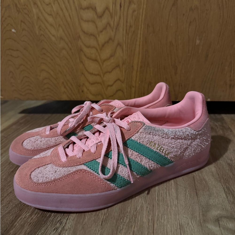 Adidas Originals Women's Sneakers in Pink and Green size 8